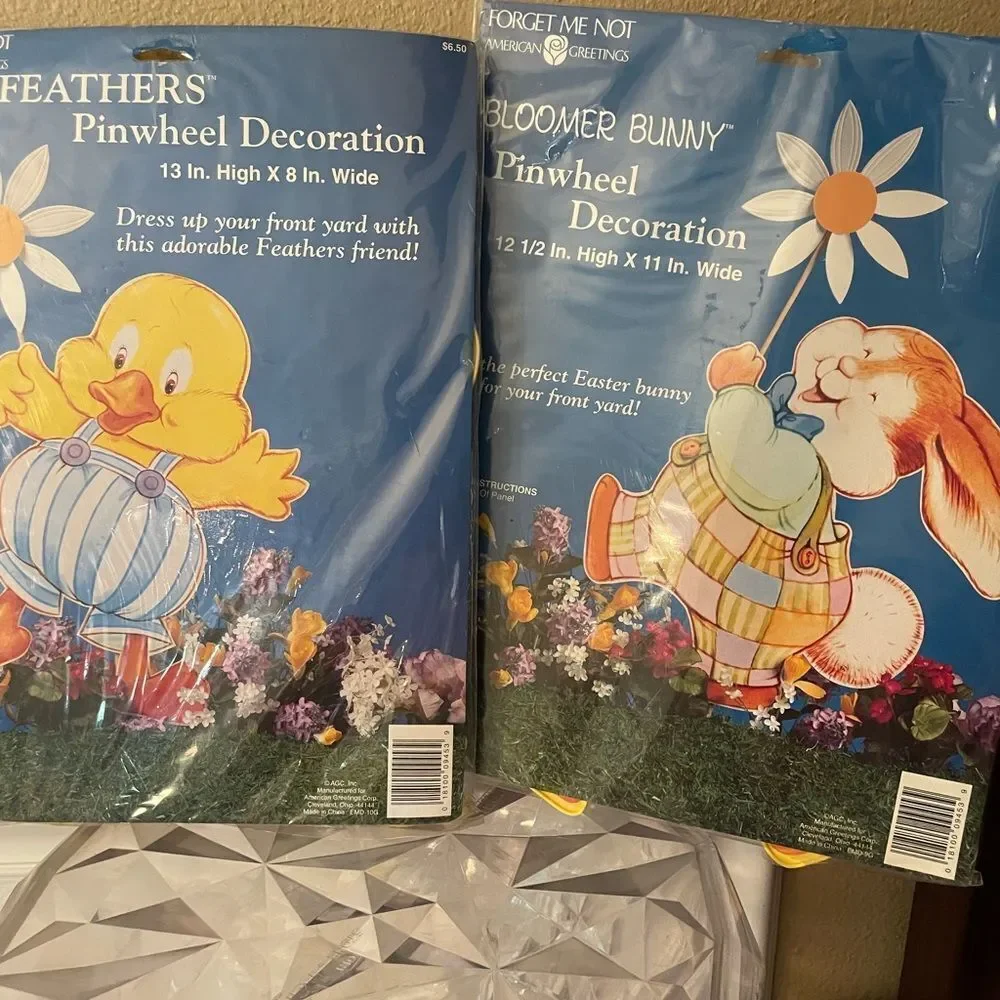 Feathers and Bloomer Bunny Forget Me Not Pinwheel Vintage Easter Yard Art Set/2!